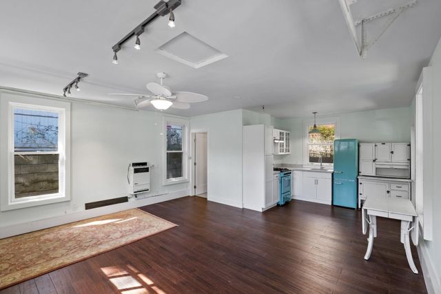 218 4th Street, Pacific Grove, CA 93950