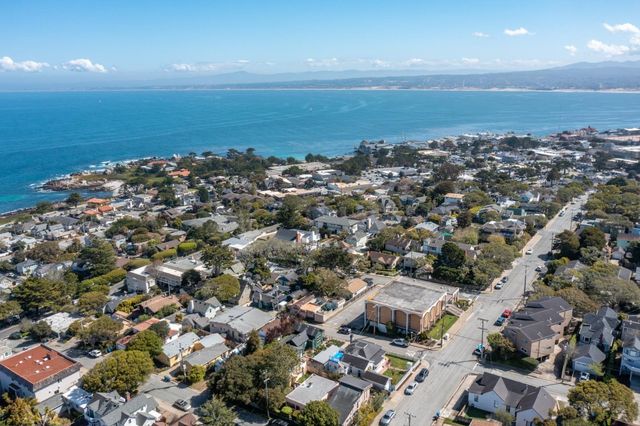 218 4th Street, Pacific Grove, CA 93950