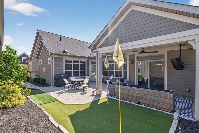 6452 Nature Nook Drive, Lewis Center, OH 43035