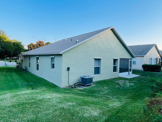 2361 White Sands Court NE, Palm Bay, FL 32905