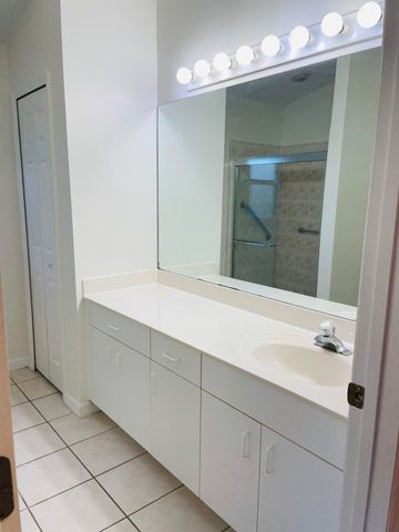 2361 White Sands Court NE, Palm Bay, FL 32905
