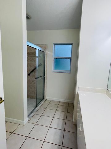 2361 White Sands Court NE, Palm Bay, FL 32905