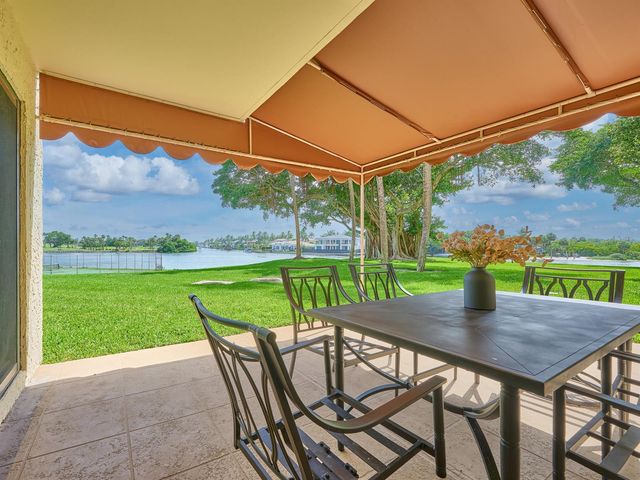 374 Golfview Road 106, North Palm Beach, FL 33408