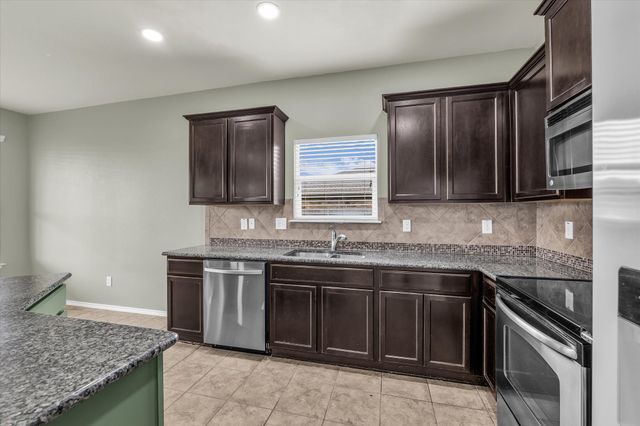 9937 Iron Horse Trail, Waco, TX 76708