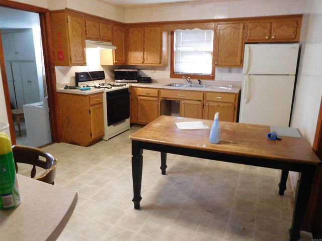 620 S Greenville, Rector, AR 72461