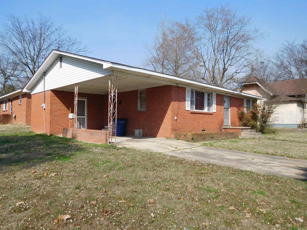 620 S Greenville, Rector, AR 72461