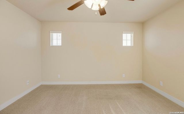 1011 RANCH FLS, San Antonio, TX 78245