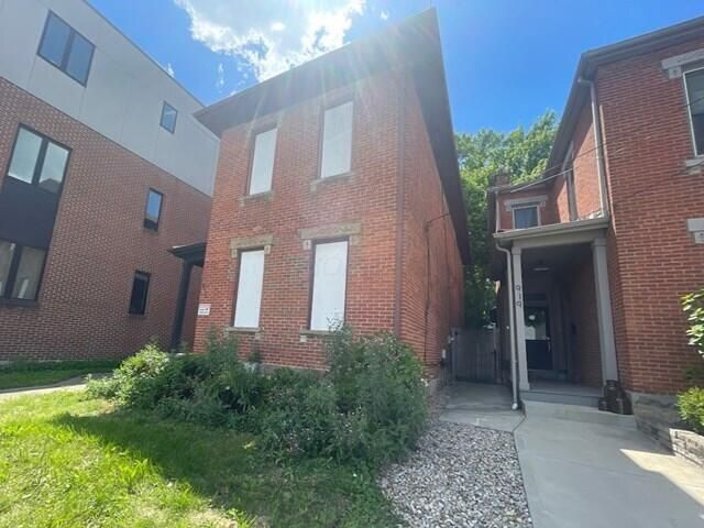 915 N 4th Street, Columbus, OH 43201