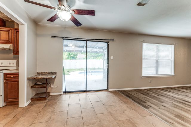 408 Windwood Court, Azle, TX 76020