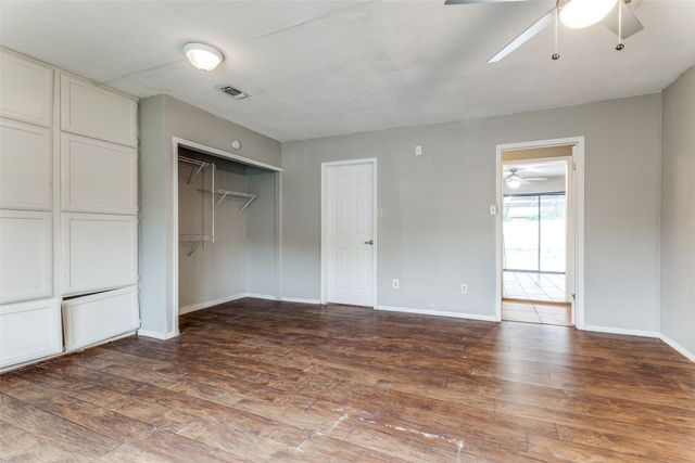 408 Windwood Court, Azle, TX 76020