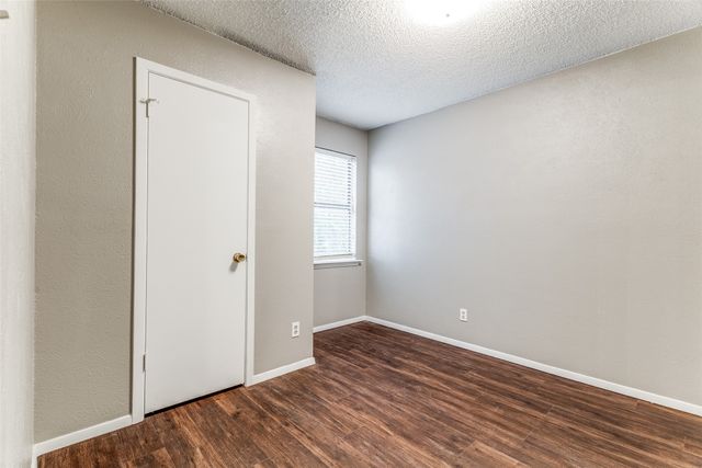 408 Windwood Court, Azle, TX 76020