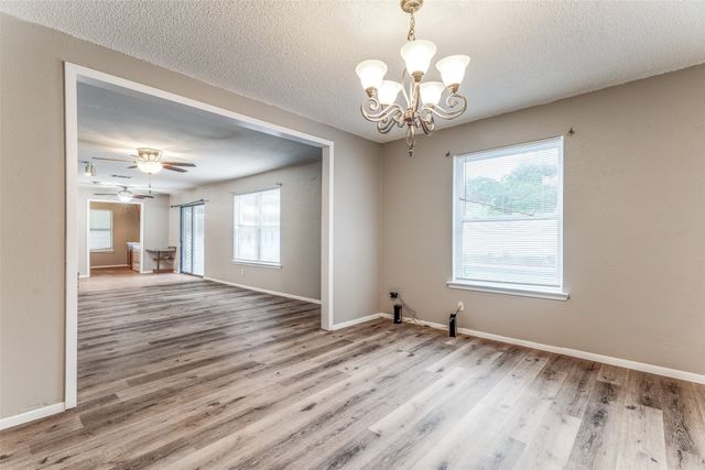 408 Windwood Court, Azle, TX 76020