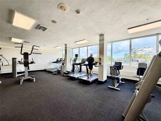 400 Kings Point Drive 309, Sunny Isles Beach, FL 33160