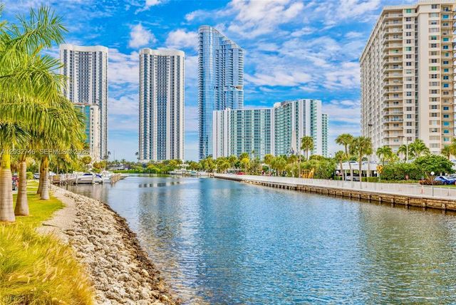 400 Kings Point Drive 309, Sunny Isles Beach, FL 33160