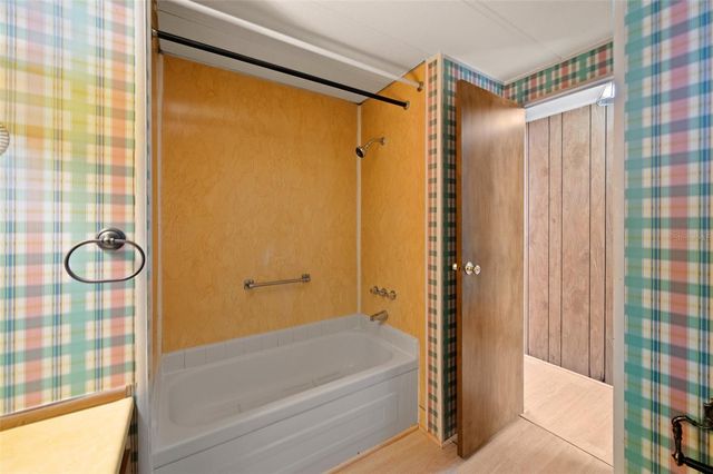 8416 NW 39TH CIRCLE, Gainesville, FL 32653