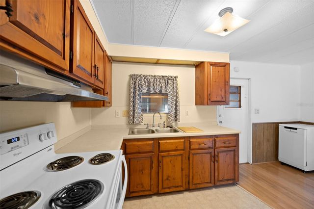 8416 NW 39TH CIRCLE, Gainesville, FL 32653