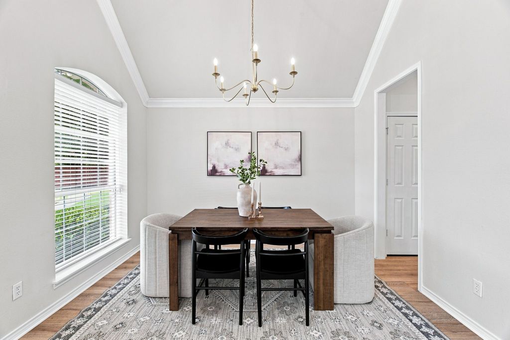 8716 Falls Road, Irving, TX 75063 — photo 4