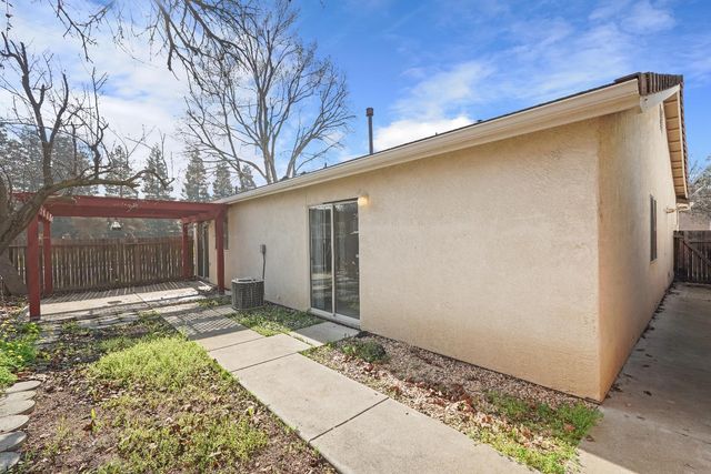 864 Bogetti Ln, Tracy, CA 95376