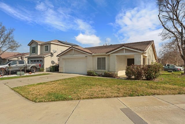 864 Bogetti Ln, Tracy, CA 95376