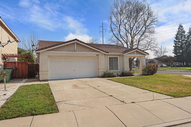 864 Bogetti Ln, Tracy, CA 95376