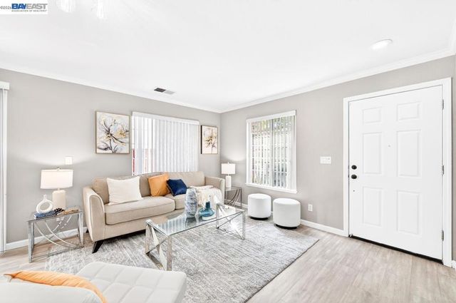 1557 Hermocilla Way, San Jose, CA 95116