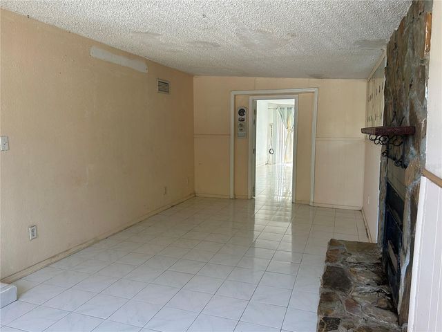 6328 30TH WAY N, St Petersburg, FL 33702