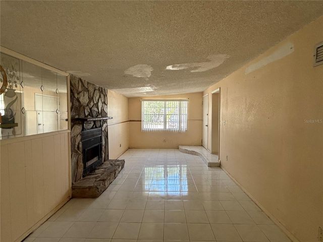 6328 30TH WAY N, St Petersburg, FL 33702