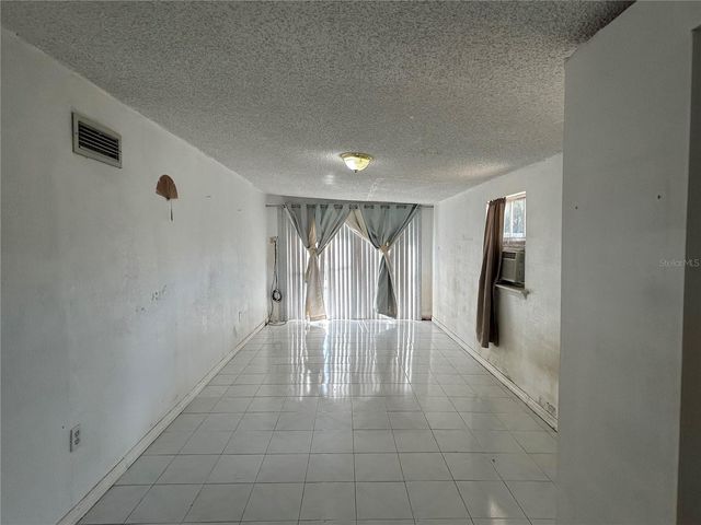 6328 30TH WAY N, St Petersburg, FL 33702