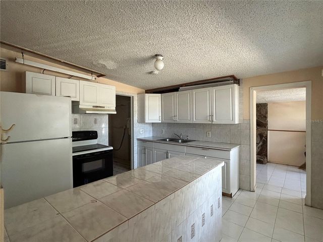 6328 30TH WAY N, St Petersburg, FL 33702