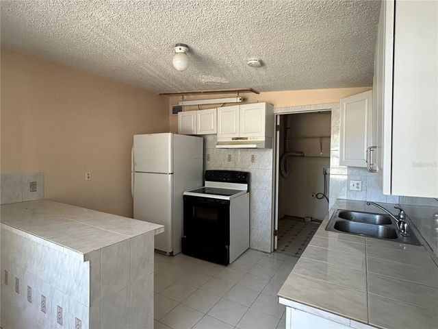 6328 30TH WAY N, St Petersburg, FL 33702