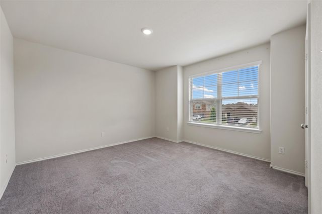 225 Gunther WAY, Taylor, TX 76574