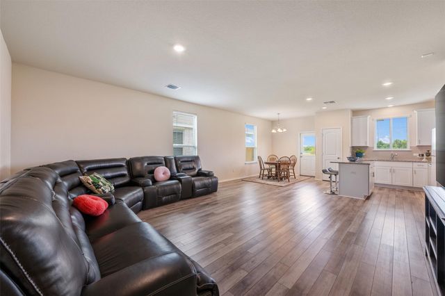 225 Gunther WAY, Taylor, TX 76574