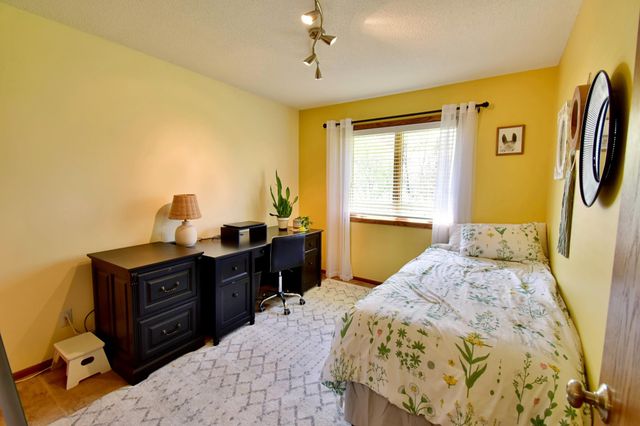 21265 Concord Street NW, Elk River, MN 55330