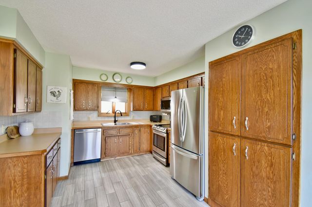 21265 Concord Street NW, Elk River, MN 55330
