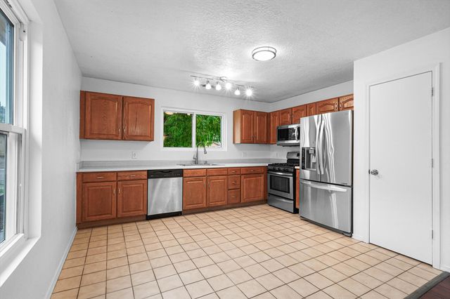 10416 Johncock Avenue SW, Albuquerque, NM 87121