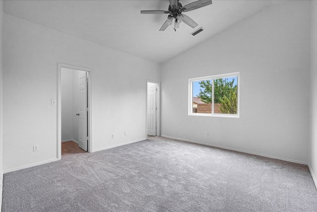 10416 Johncock Avenue SW, Albuquerque, NM 87121