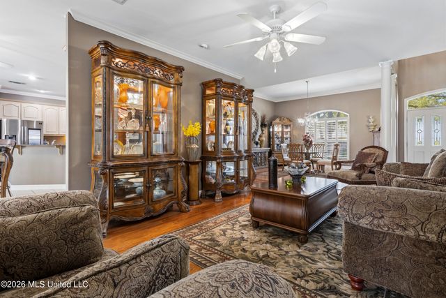 9912 Mockingbird Circle, Ocean Springs, MS 39564