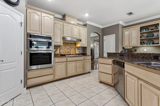 9912 Mockingbird Circle, Ocean Springs, MS 39564