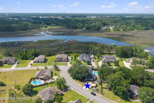 9912 Mockingbird Circle, Ocean Springs, MS 39564
