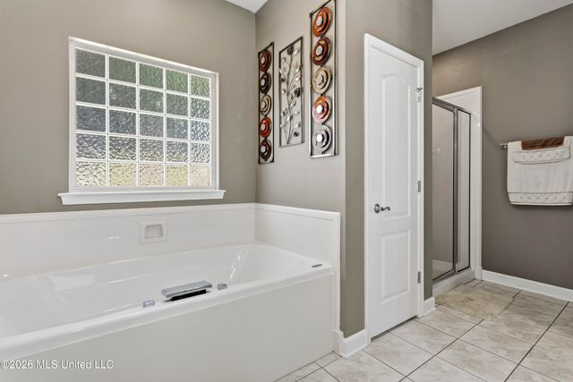 9912 Mockingbird Circle, Ocean Springs, MS 39564