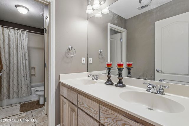 9912 Mockingbird Circle, Ocean Springs, MS 39564
