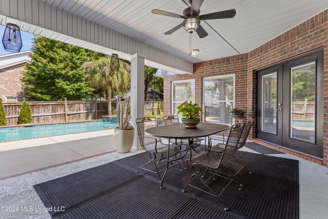 9912 Mockingbird Circle, Ocean Springs, MS 39564