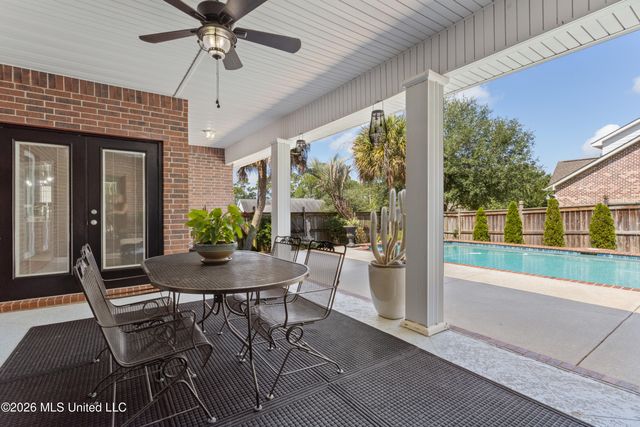 9912 Mockingbird Circle, Ocean Springs, MS 39564