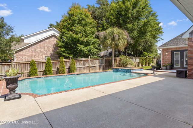 9912 Mockingbird Circle, Ocean Springs, MS 39564