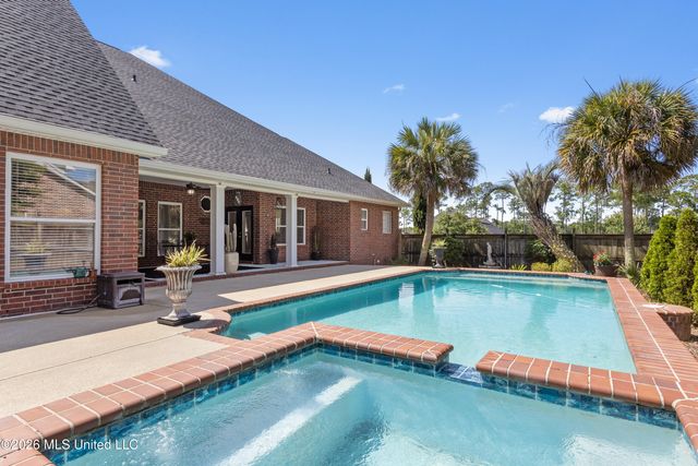 9912 Mockingbird Circle, Ocean Springs, MS 39564