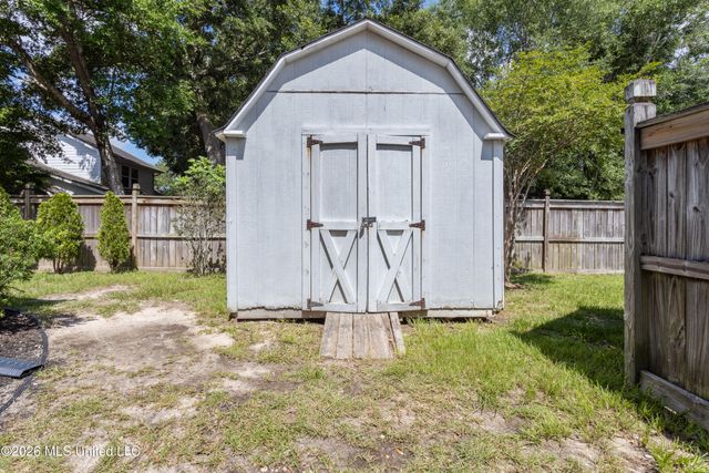 9912 Mockingbird Circle, Ocean Springs, MS 39564