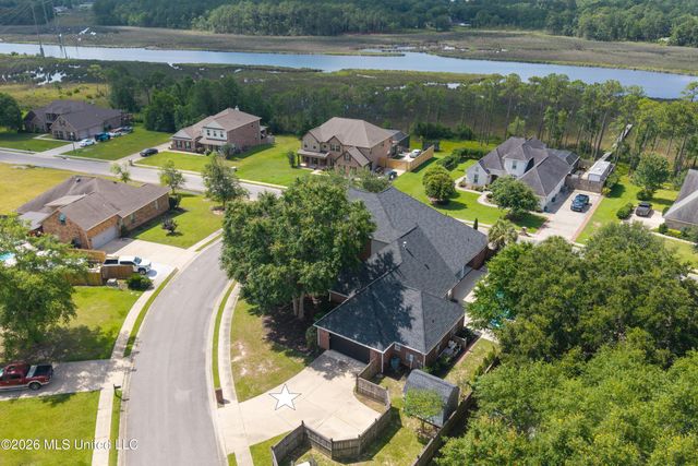 9912 Mockingbird Circle, Ocean Springs, MS 39564