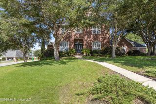 9912 Mockingbird Circle, Ocean Springs, MS 39564