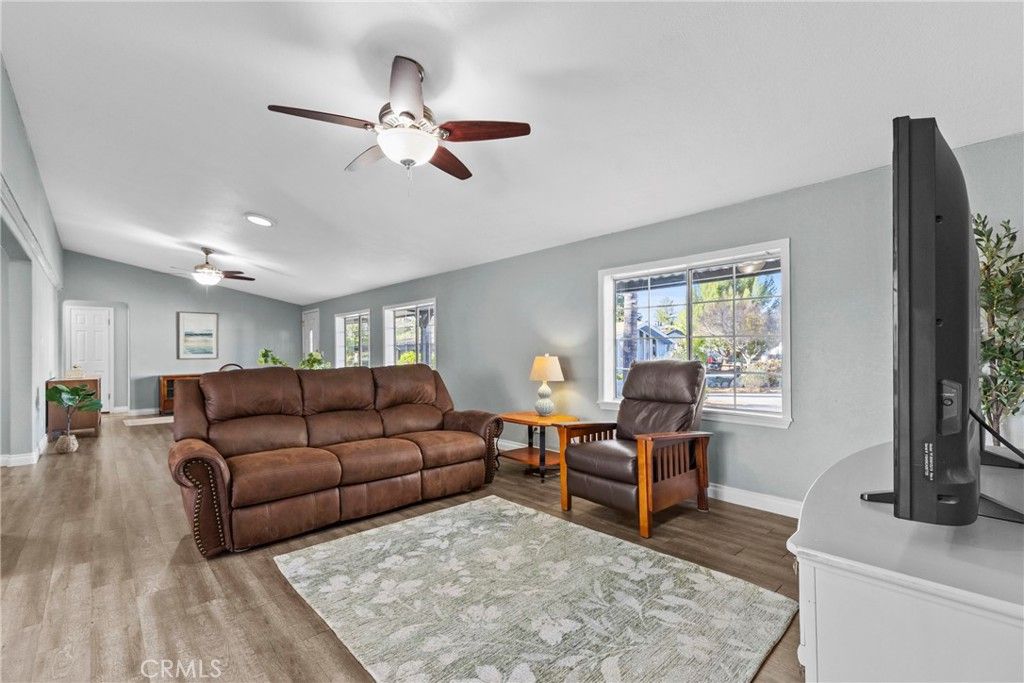 Image 12 of property listing at 24401 Cornstalk, Wildomar, CA 92595