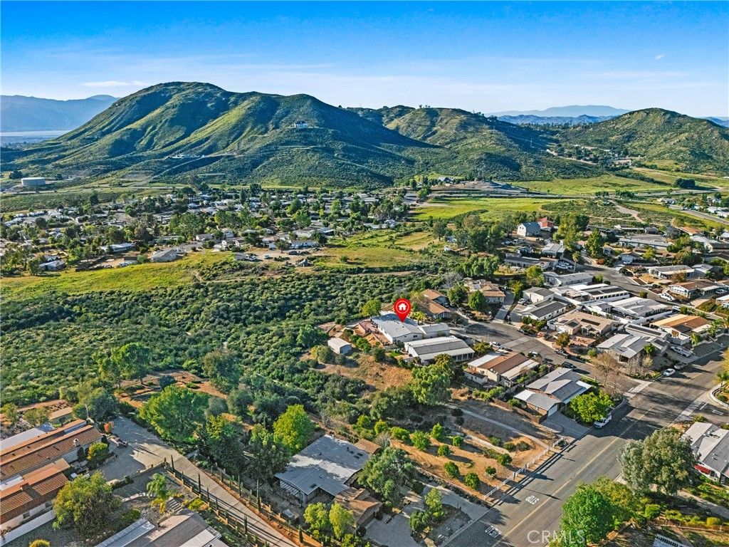 Image 61 of property listing at 24401 Cornstalk, Wildomar, CA 92595